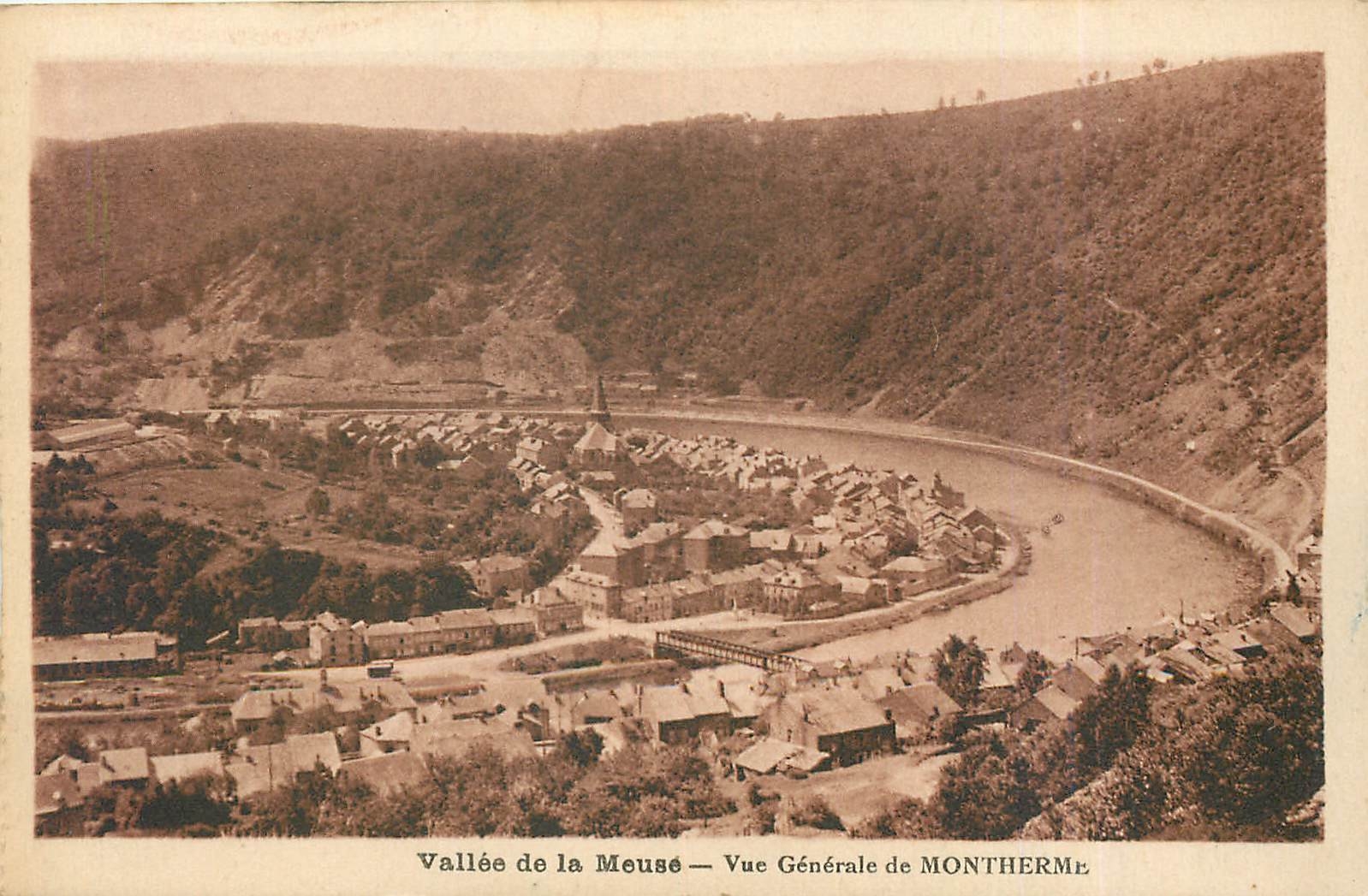 CPA Vallee de la Meuse Vue generale de Montherme 