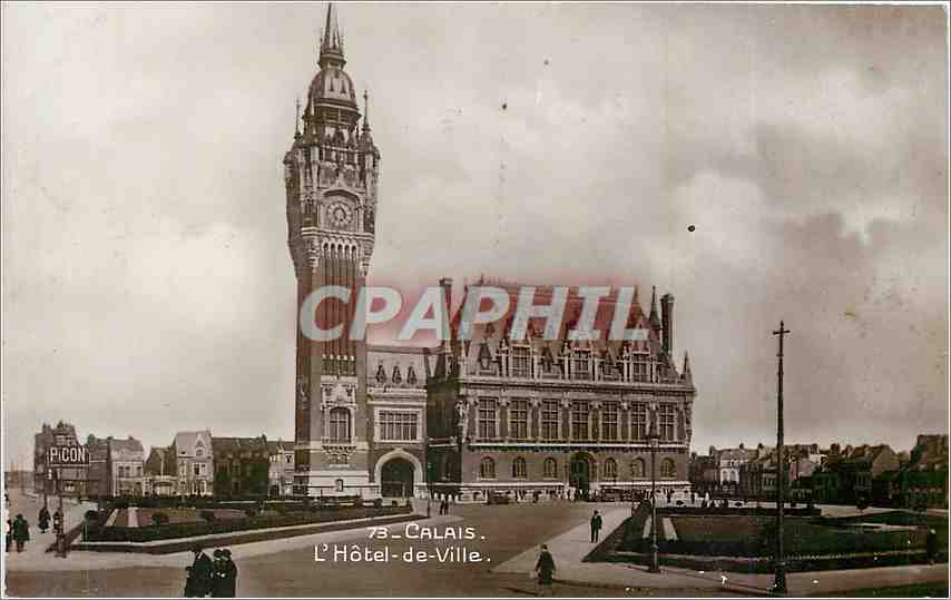 CPA Calais L'Hotel de Ville 