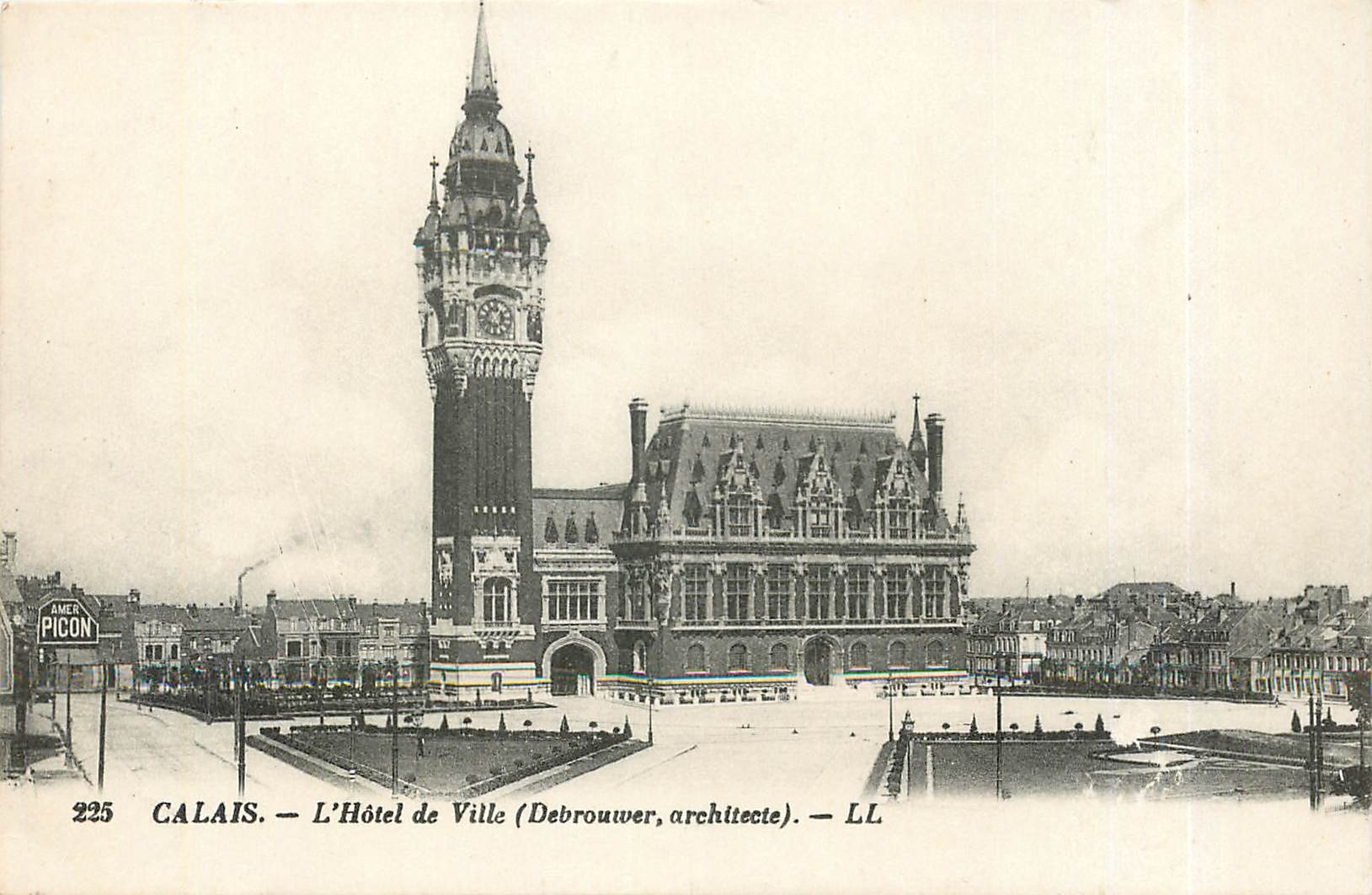 CPA Calais L'Hotel de Ville 