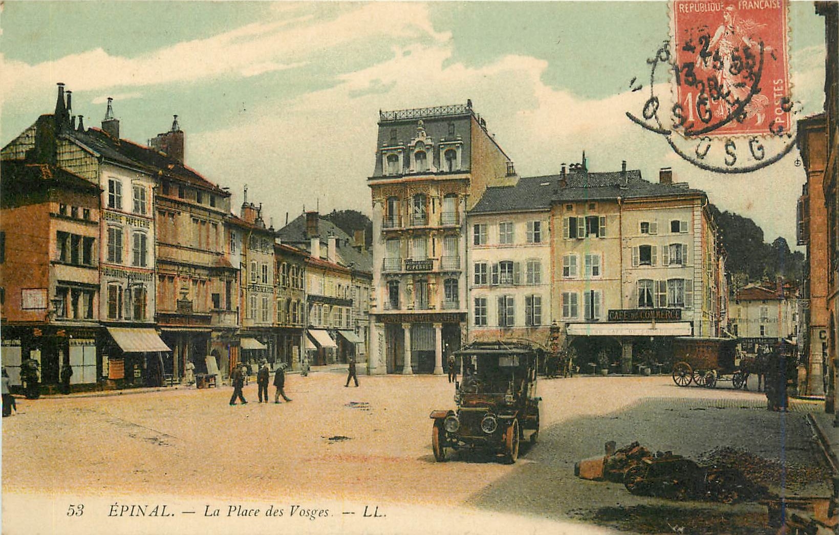CPA Epinal La Place des Vosges Automobile