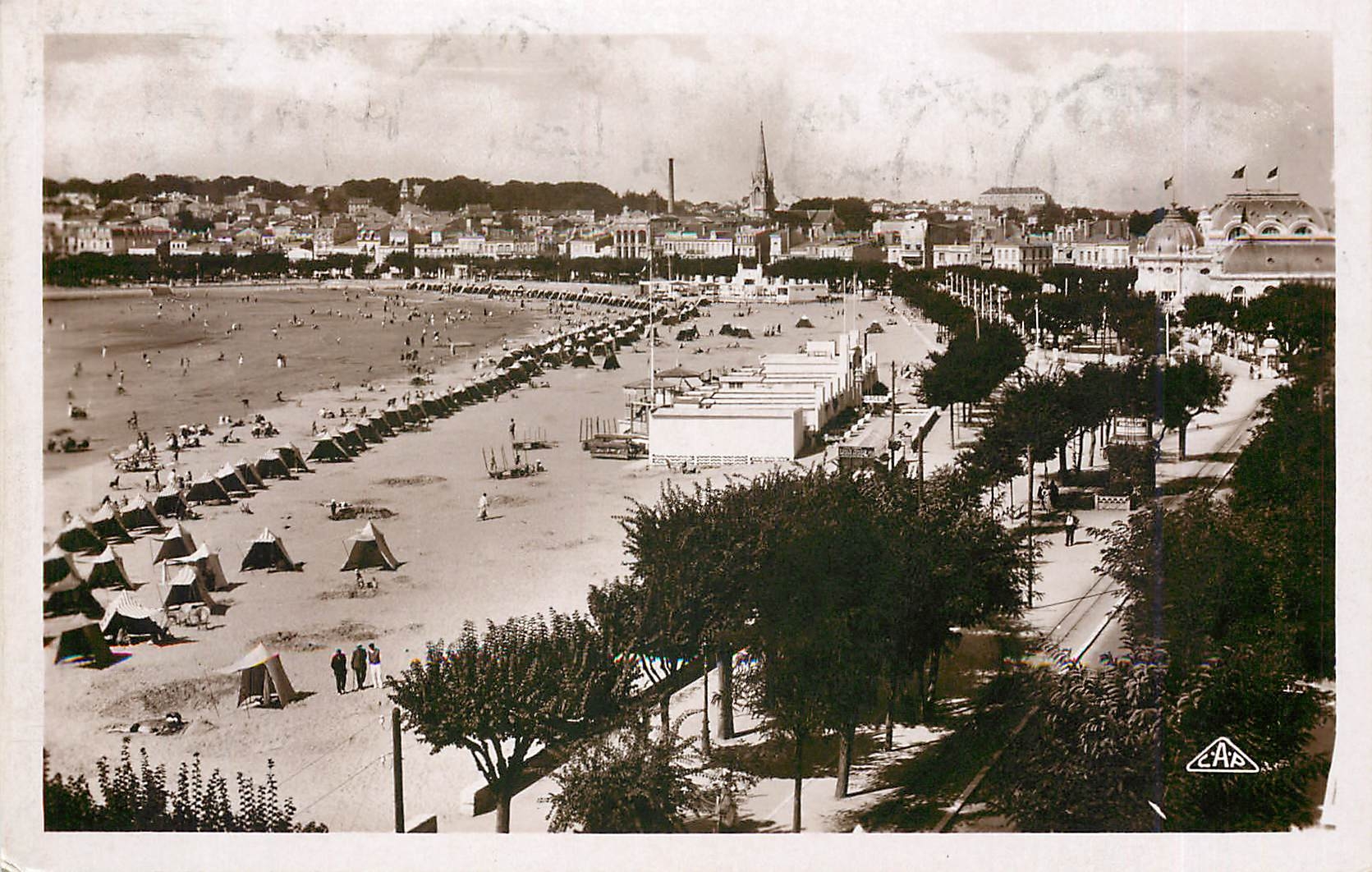 CPA ROYAN-vue generale sur la ville et la Couche