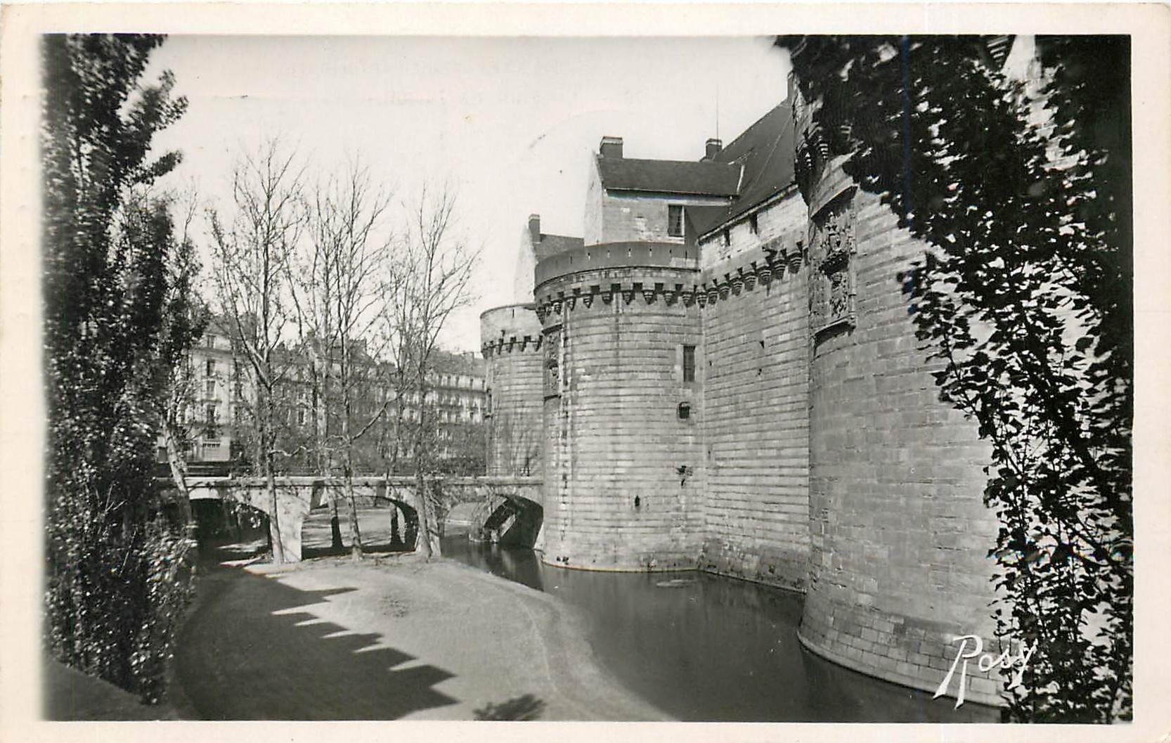 CPA NANTES (Loire- inferieure)le chateau des Duce de bretagne (Xveme s). Tours du Pont Levis