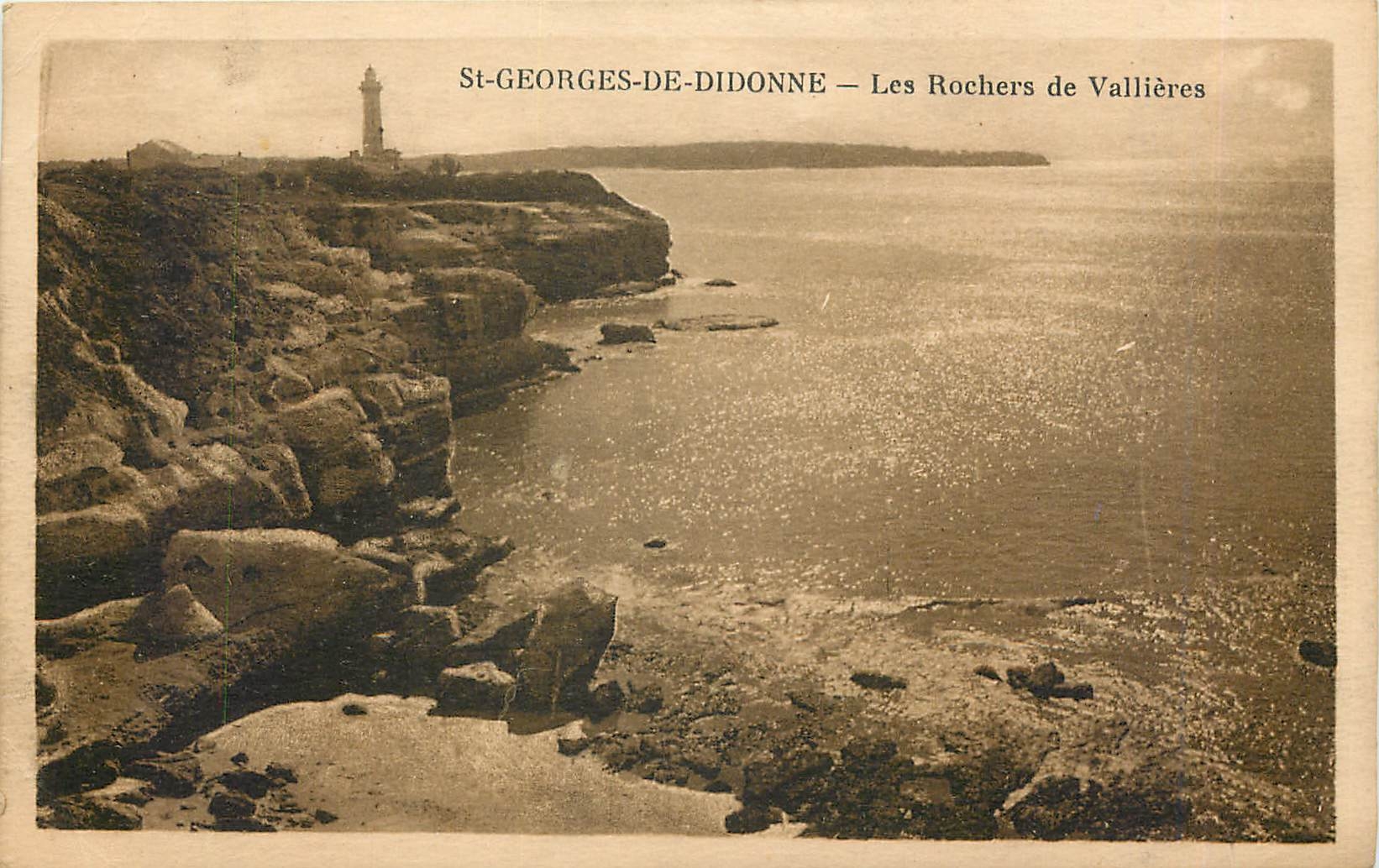 CPA St GEORGES DE DIDONNE-Les rochers de Vallieres