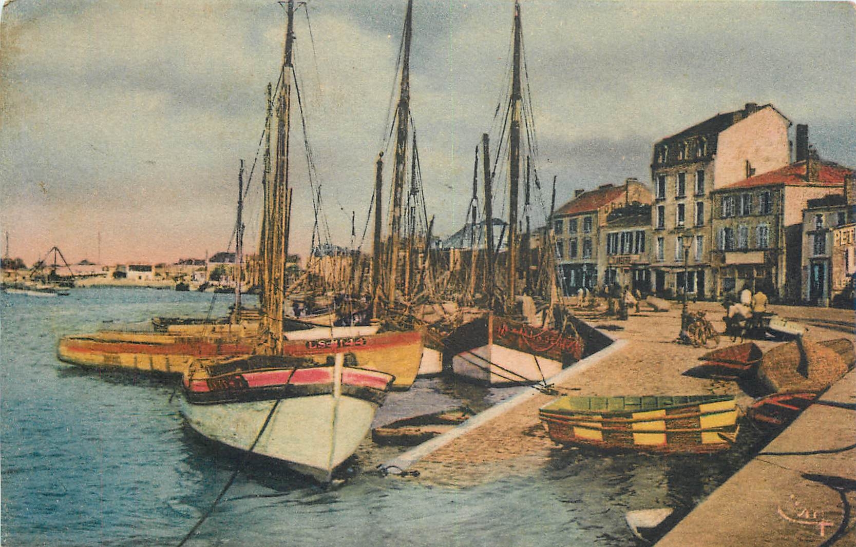 Les Sables-d'Olonne — Le Port et les Quais — Éditeur PETIT