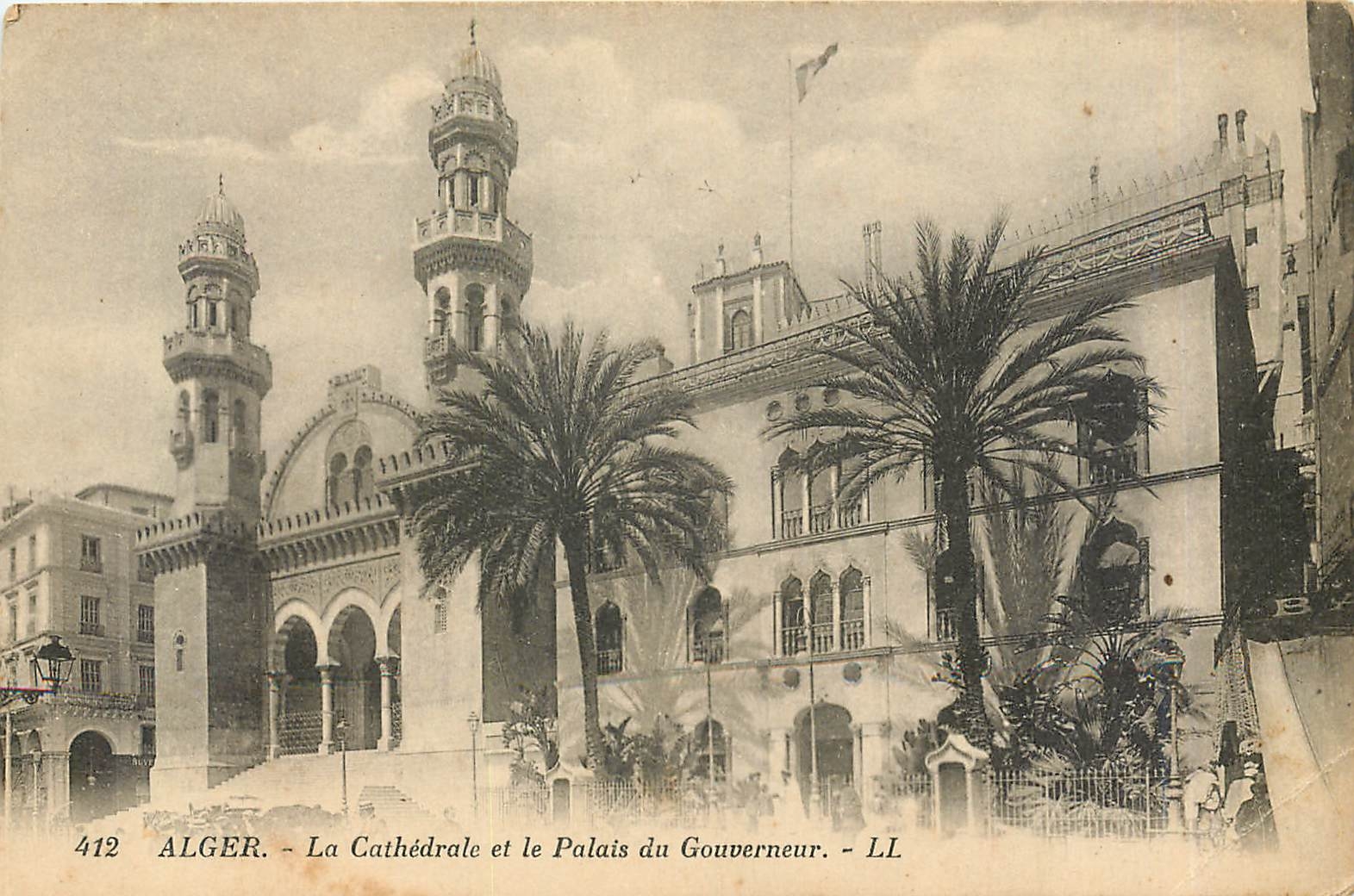 CPA ALGER-La Cathedrale et le Palais du Gouverneur