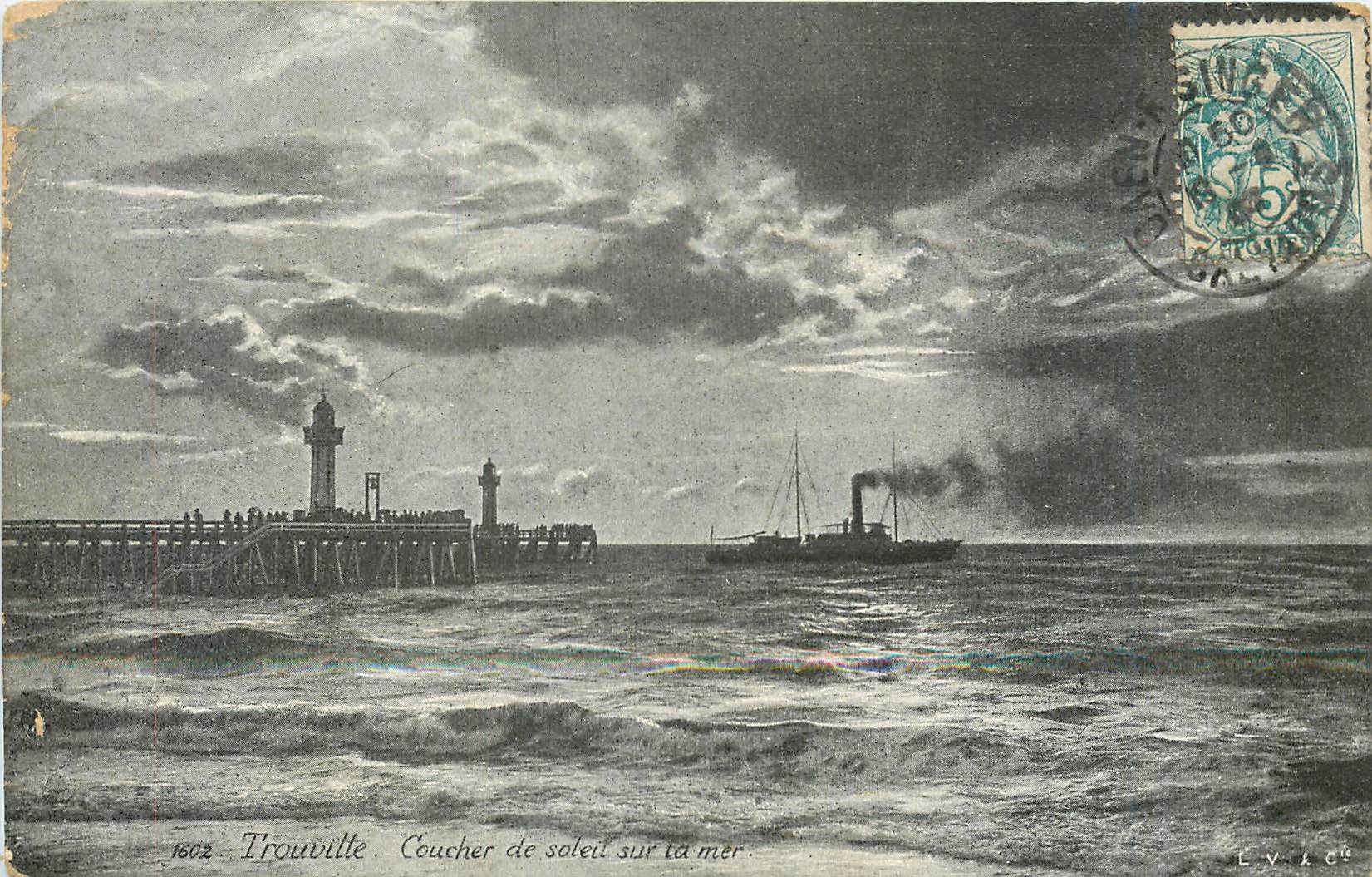 Trouville — Coucher de soleil sur la mer — Éditeur L.V. A.C.S. n°1602