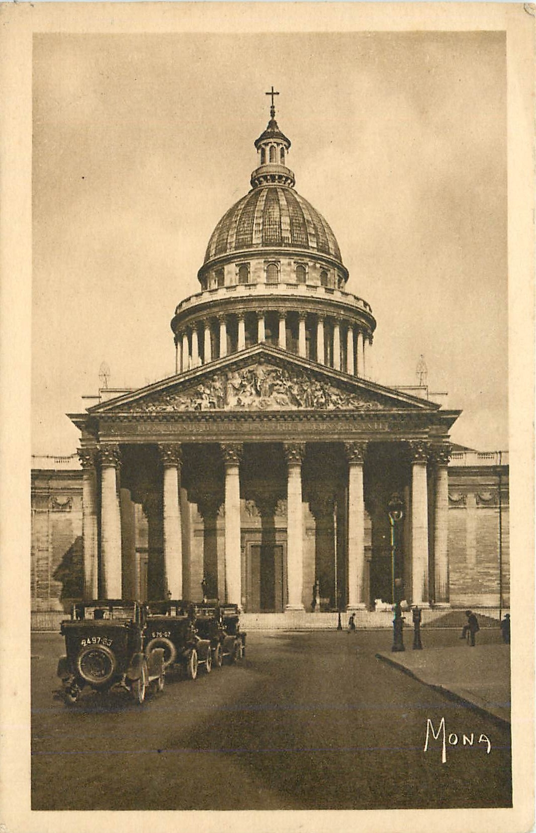 CPA LES PETITS TABLEAU DE PARIS-Le pantheon Automobile