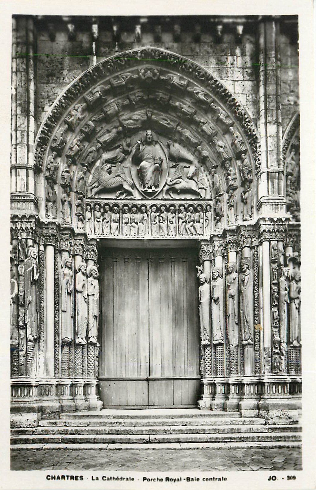 CPA Cathedrale de CHARTRES-Porche Royal-baie centrale
