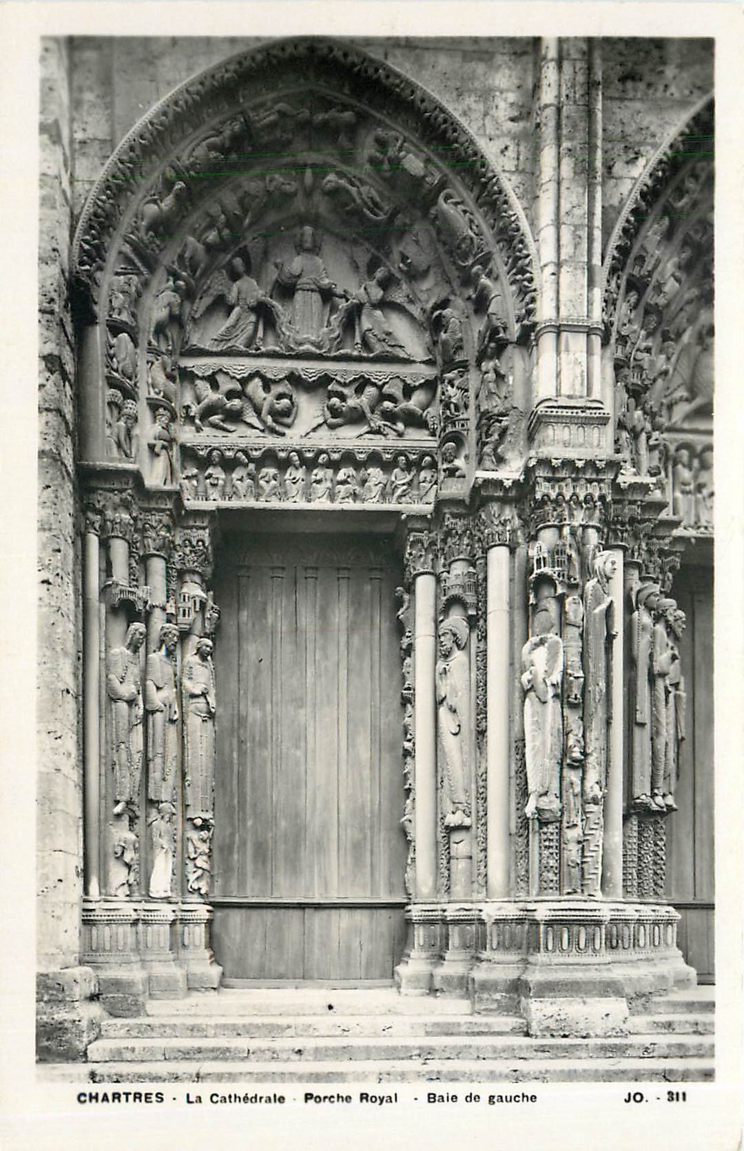 CPA Cathedrale de CHARTRES-Porche Royal-baie gauche