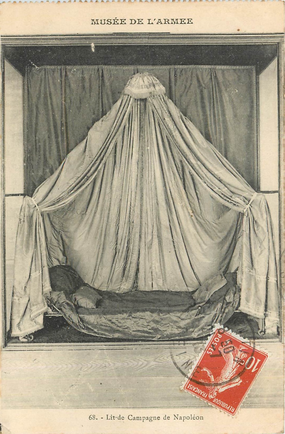 CPA lit de campagne de Napoleon