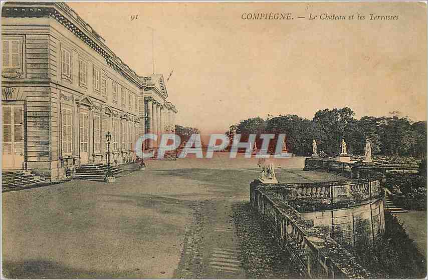 CPA Compiegne-Le chateau et les Terrasses