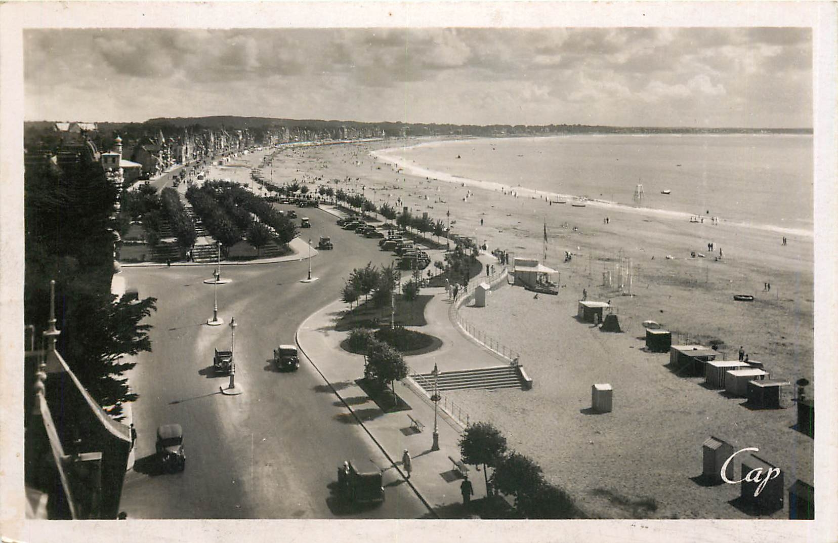 CPA La baule- vue prise du Majestie