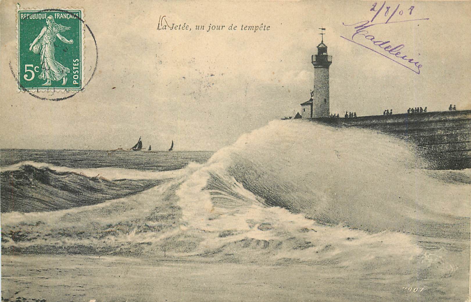 CPA La jetee un jour de tempete Phare