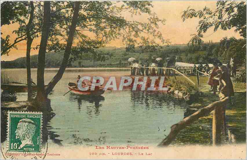 CPA Les hautes pyrenees Lourde sLe lac