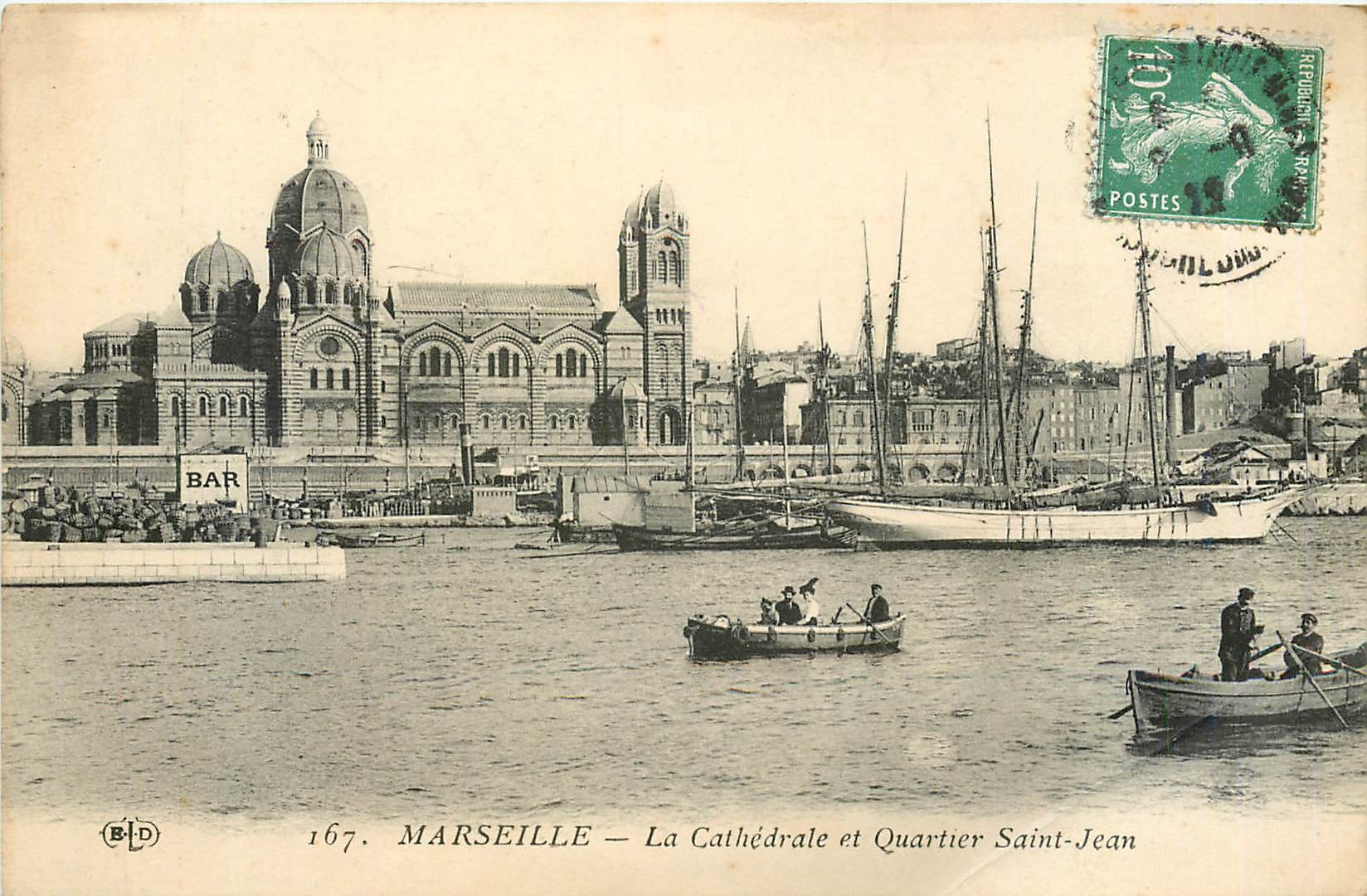 CPA Marseille la Cathedrale et quartier Saint Jean Bateau