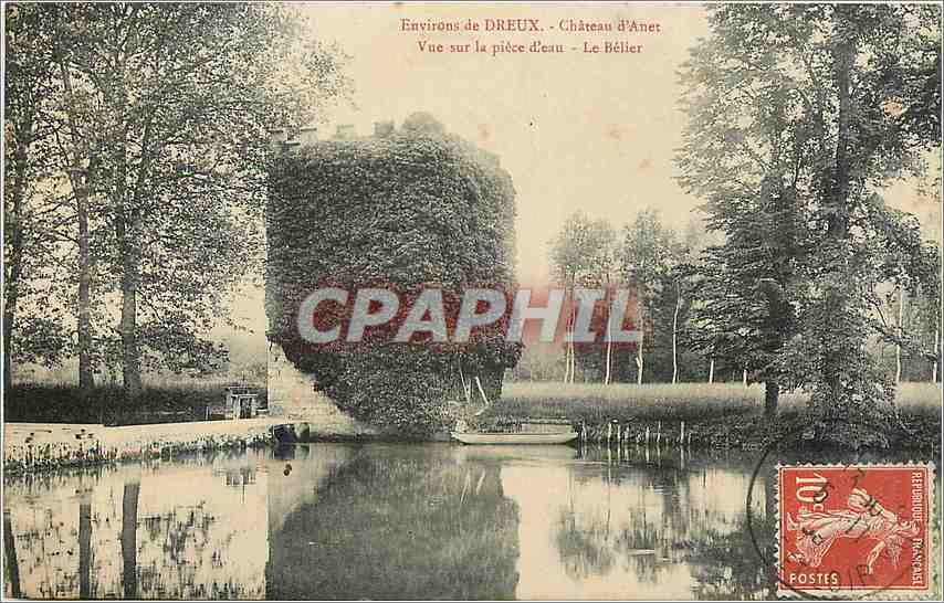Environ de DREUX - Château d'Anet - Vue sur la pièce d'eau - Le Bélîer