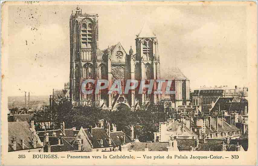 CPA Bourges panorama vers la Cathedrale Vue prise du palais Jacques Coeur ND