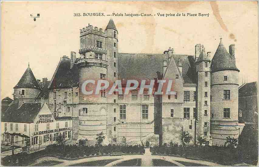 CPA Bourges palais Jacques Coeur Vue prise de la place Berry