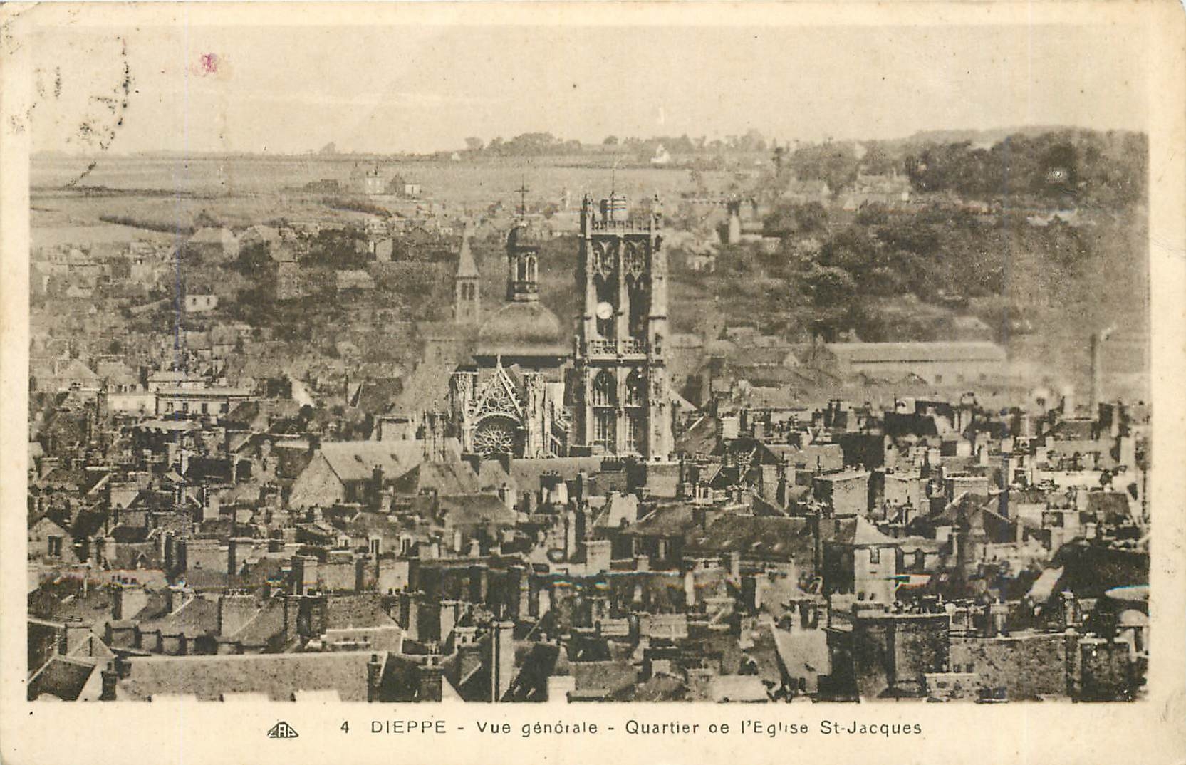CPA Dieppe vue geneale quartier de l'Eglise St jacques