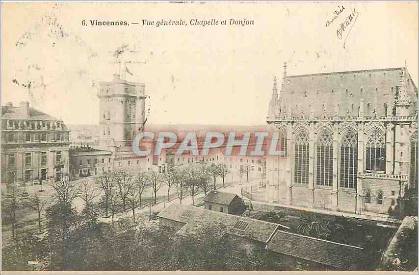 CPA Vincennes vue generale chaplle et Donjon