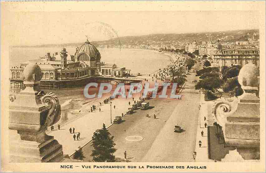 CPA Nice vue panoramique sur la promenade des anglais