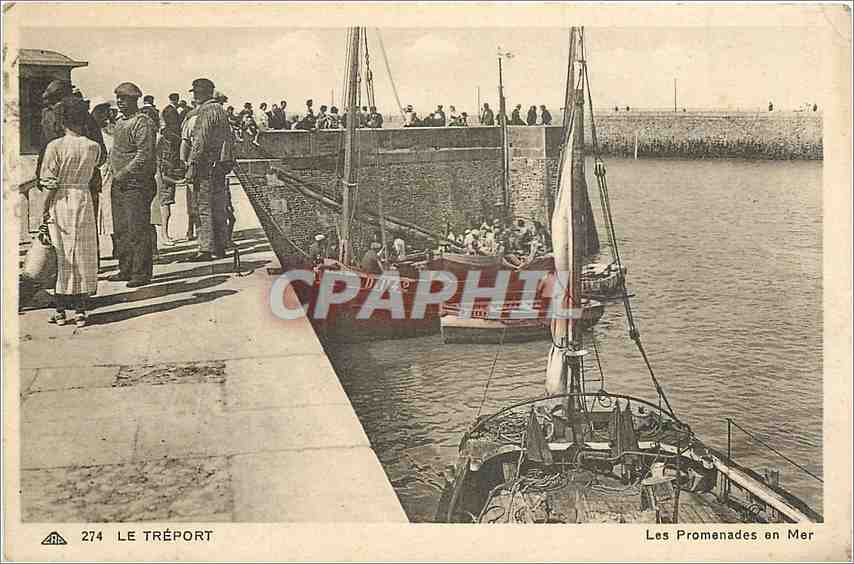 CPA Le treport les promenades en mer Bateaux