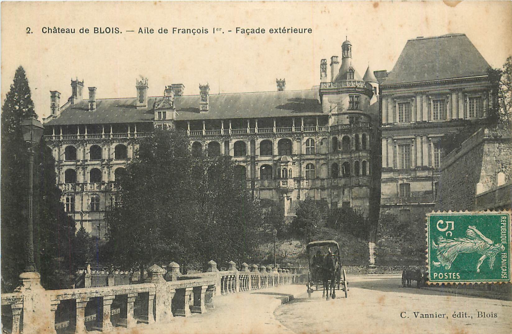 CPAChateau de Blois Aile de frncois 1er fcade exterieur