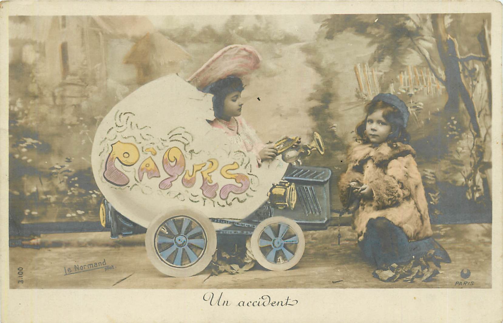 CPA Enfants  Œuf Automobile
