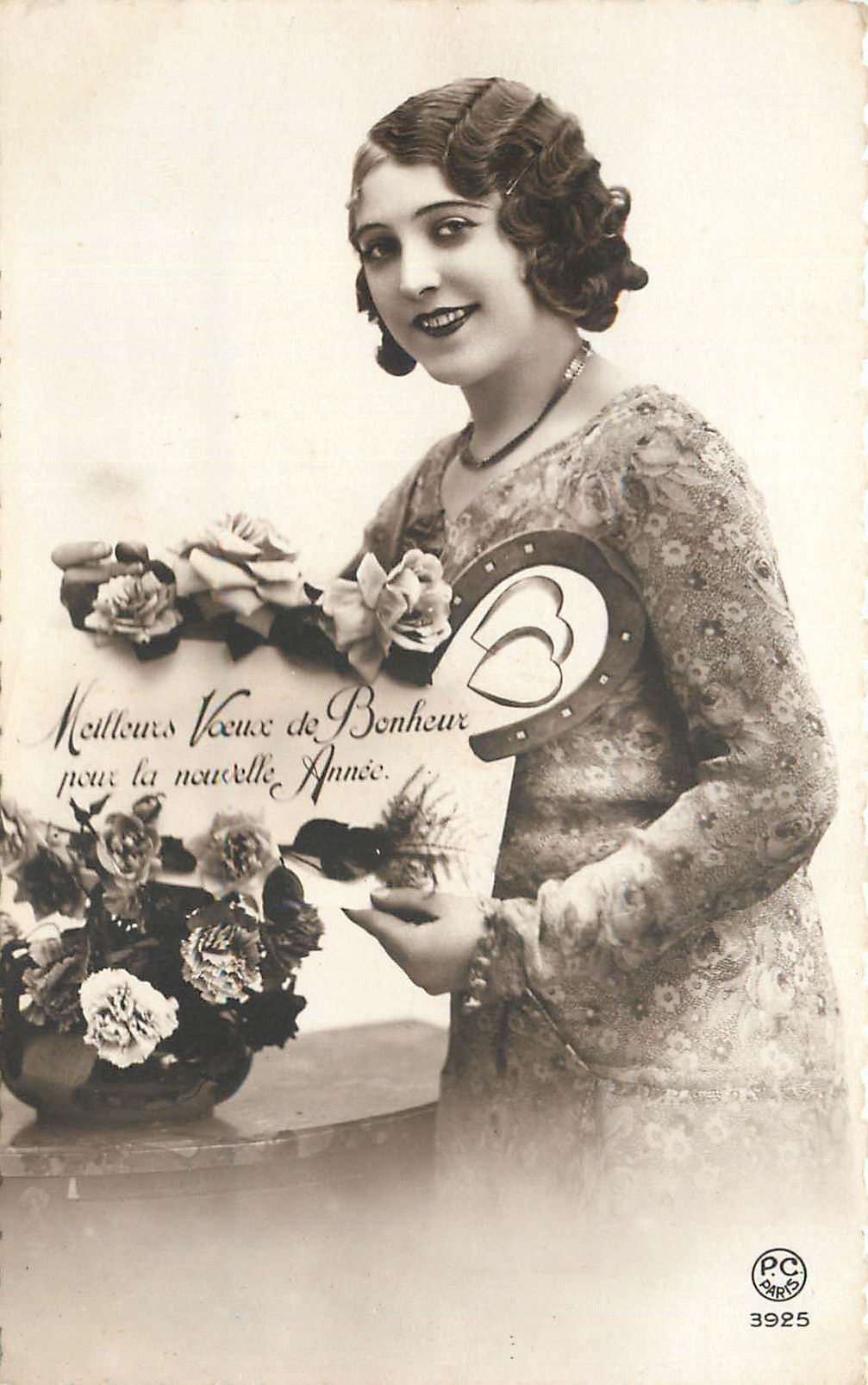 CPA Bonne Annee Femme