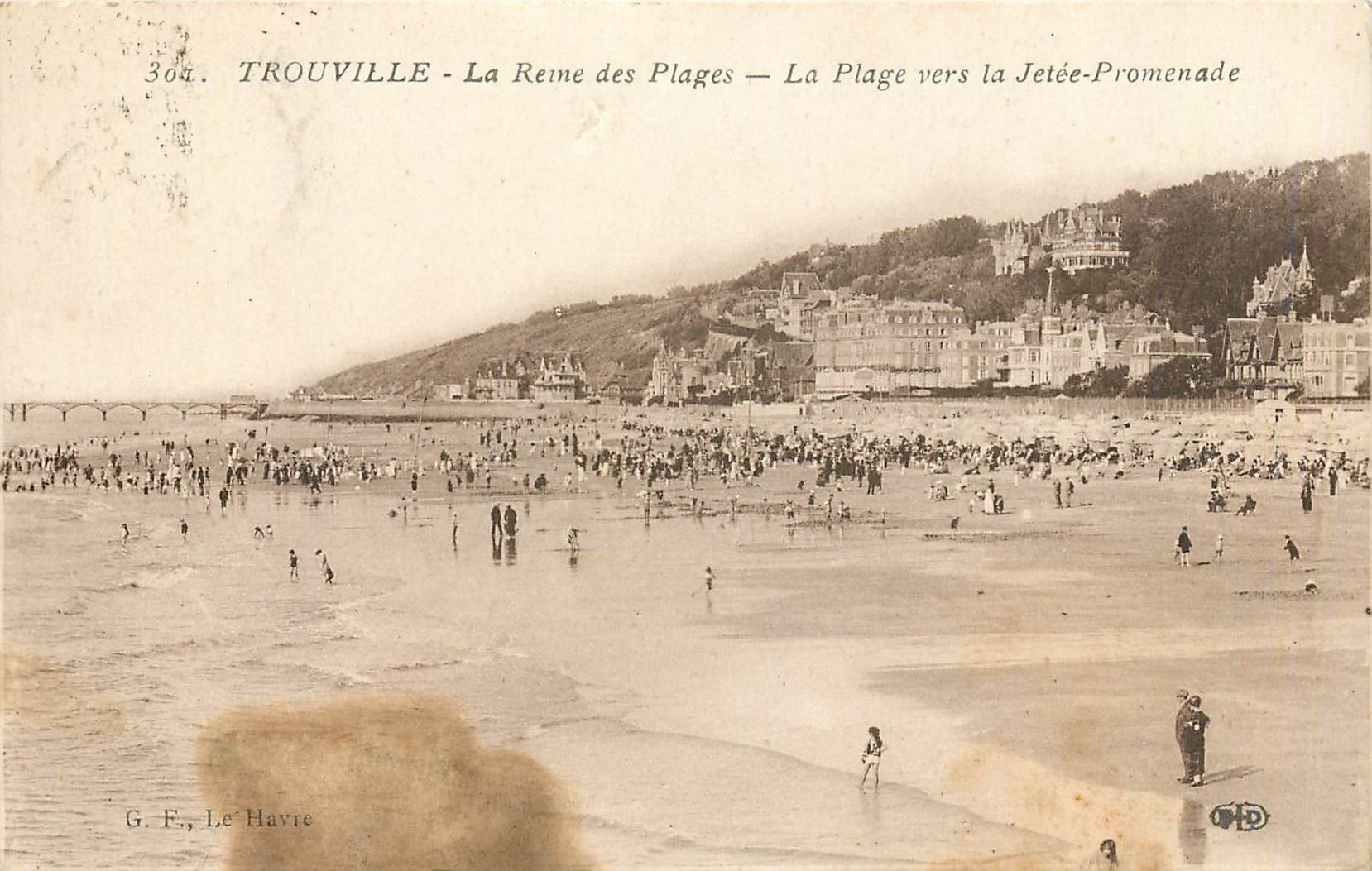 TROUVILLE - La Reine des Plages — La Plage vers la Jetée-Promenade — G. F., Le Havre