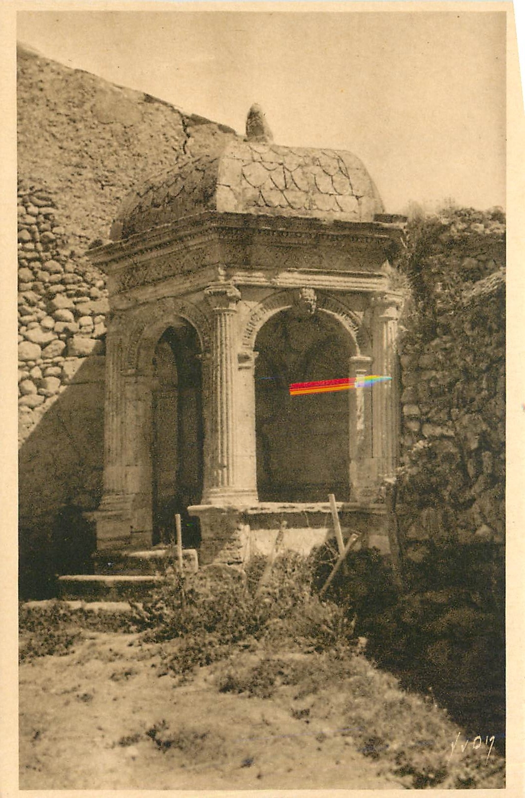 CPA Les baux Bouches du Rhone Pavilon dela Reine Jeanne rendez vous d'amour des Princes des Baux