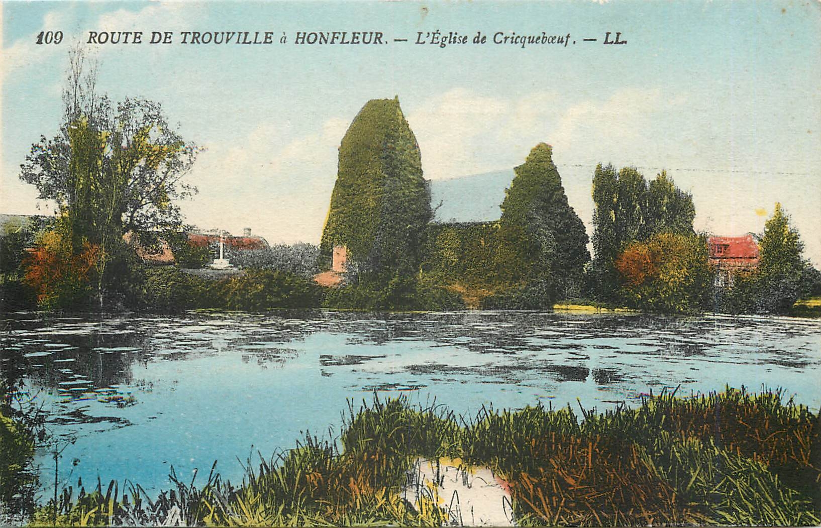 CPA Route de trouville a honfleur 'Eglise de Cricqueboeuf LL