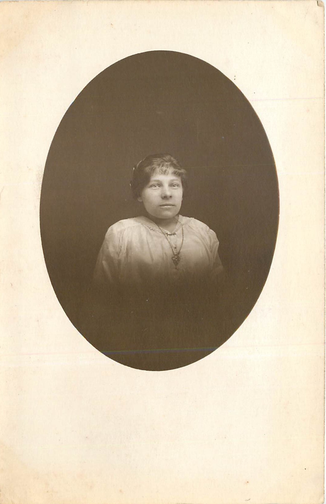 CARTE PHOTO Femme