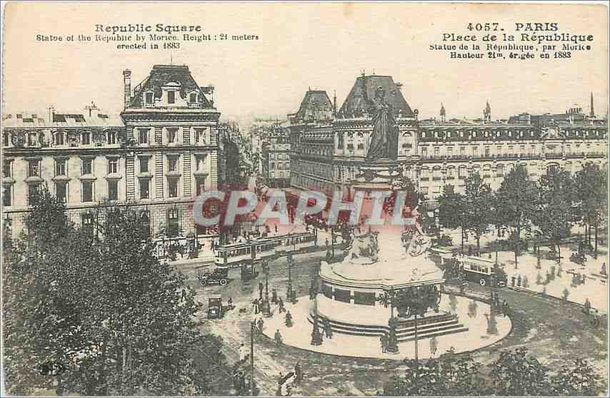 CPA Paris Place de la republique statue de l republique par morice hauteur 21m eragee en 1883
