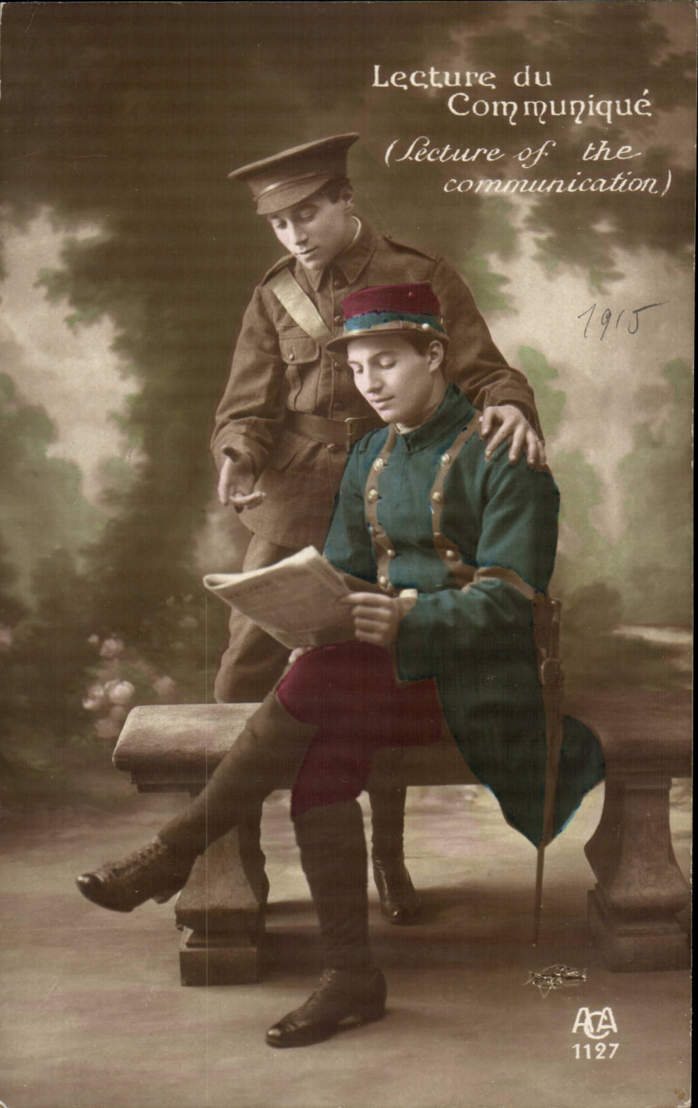 CPA Lecture du communique Patriotique Militaria Anglais Francais
