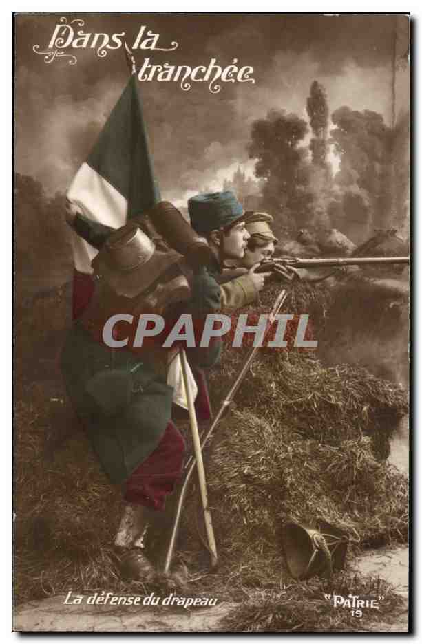 CPA Dans la tranchee La defense du drapeau Patriotique Militaria Anglais Francais