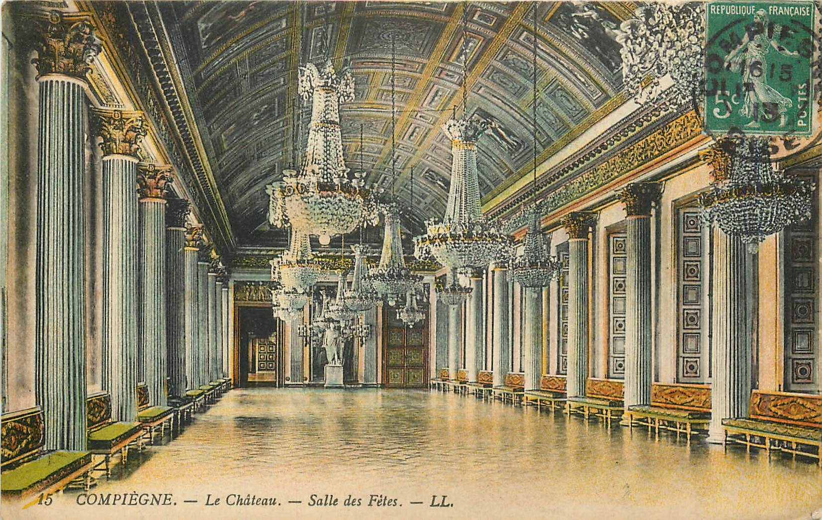 CPA Compiegne Le Chateau Salle des Fetes 