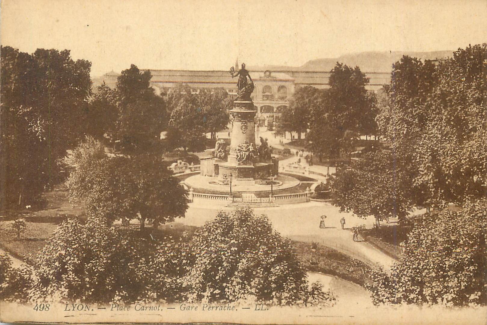 CPA Lyon Place Carnot Gare Perrache 