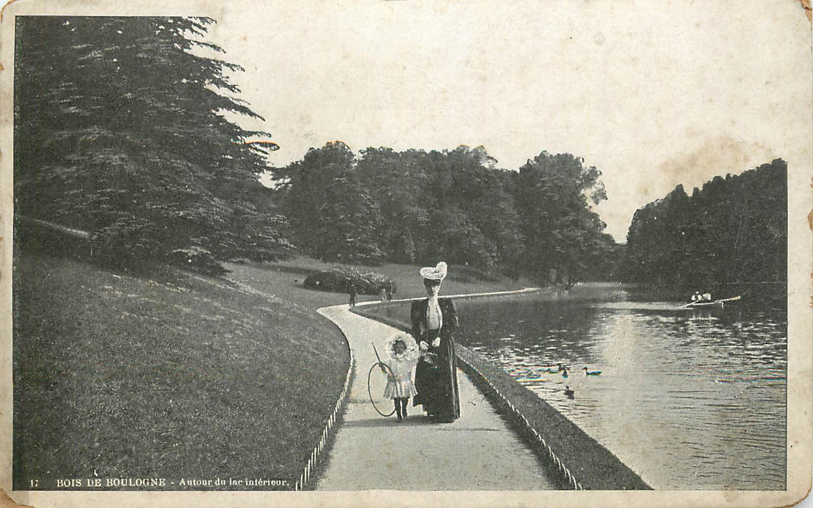 CPA Bois de Boulogne Autour de lac interieur 