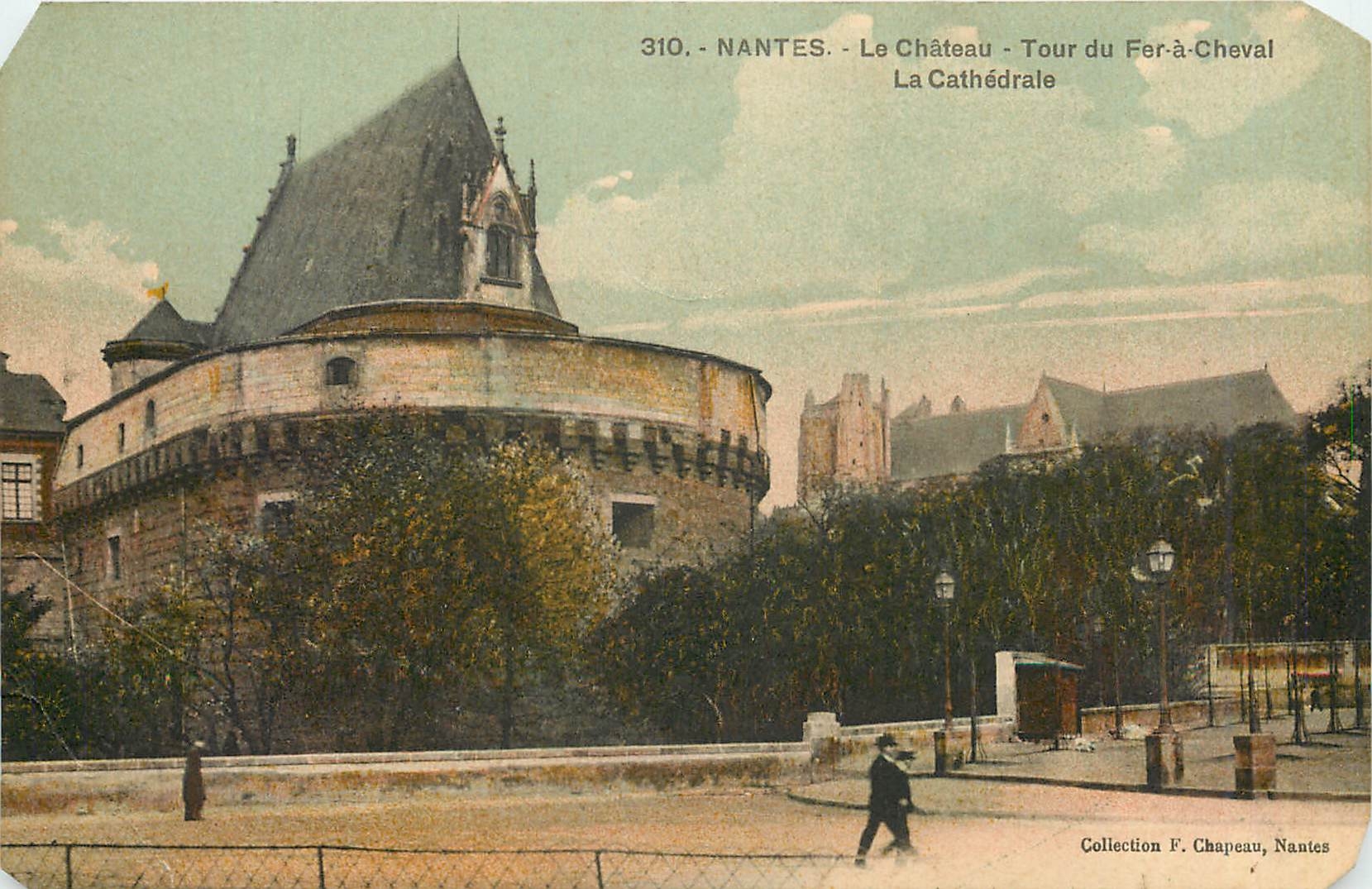 CPA Nantes Le Chateau Tour du Fer a Cheval La Cathedrale 