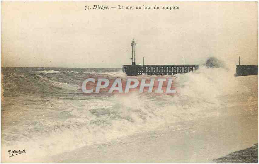 CPA Dieppe La Mer un jour de tempete Phare