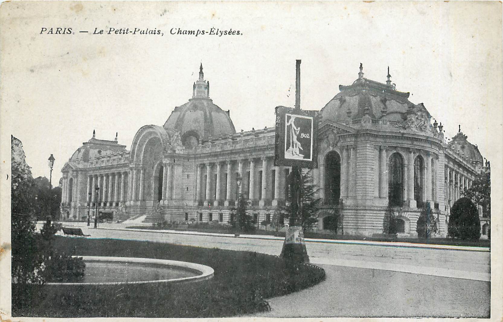 CPA Paris Le Petit Palais Champs Elysees 