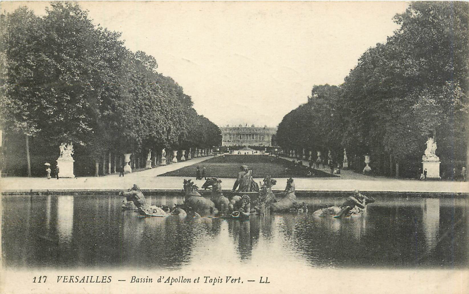 CPA Versailles Bassin d'Apollon et Tapis Vert 