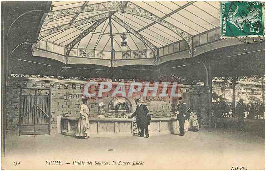 CPA Vichy Palais des Sources la Source Lucas 