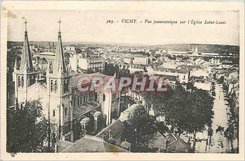CPA Vichy Vue panoramique sur l'Eglise Saint Louis 