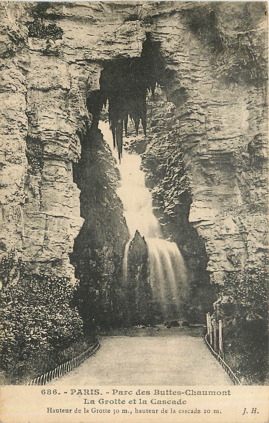 CPA Paris Parc des Buttes Chaumont La Grotte et la Cascade 