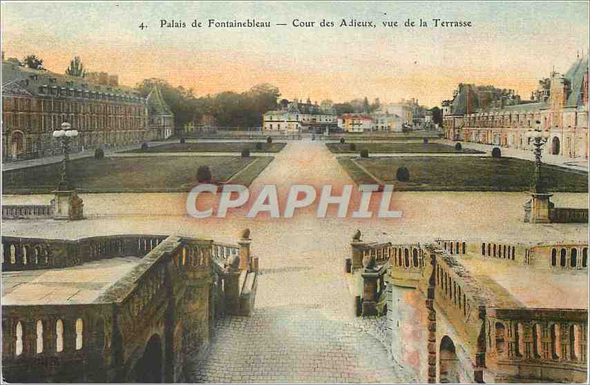 Schloss Fontainebleau — Cour des Adieux, Blick von der Terrasse