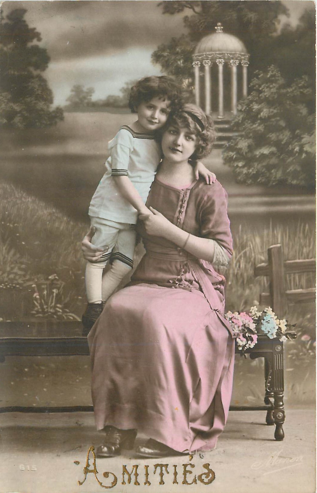 CPA Amities Femme Enfant