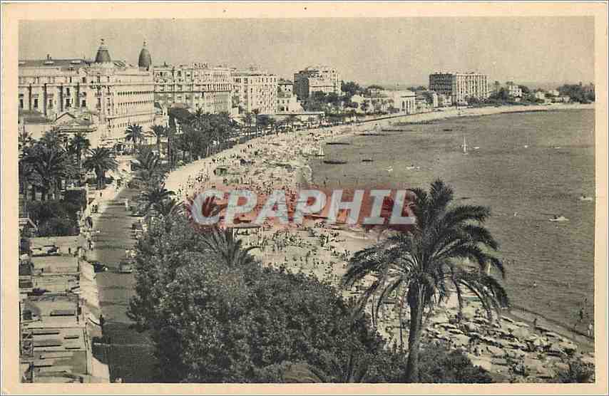 CPA Cannes La Plage de la Croisette le Carlton le Miramar et le Martinez 