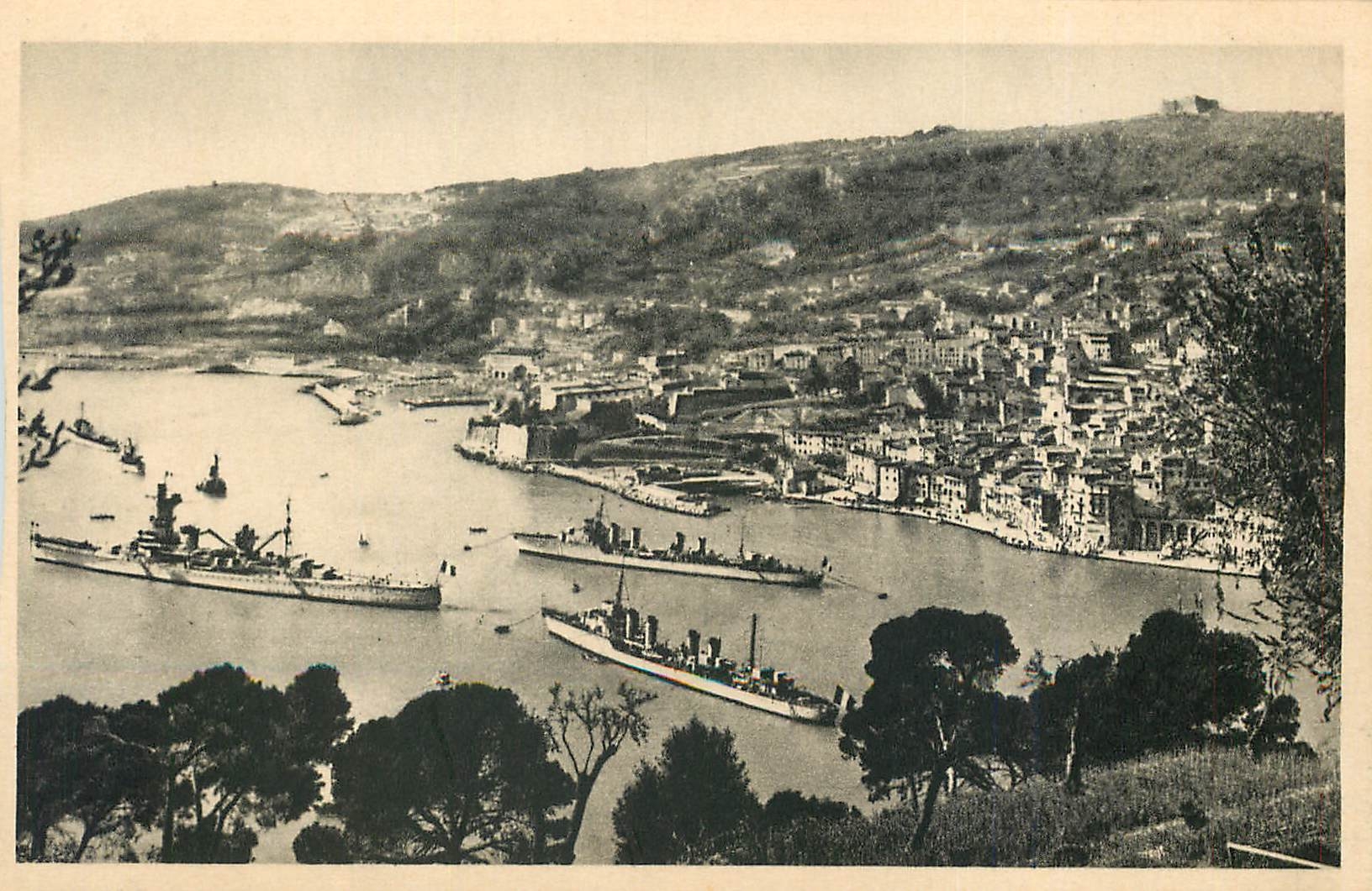 CPA Villefranche sur Mer Vue d'ensemble 